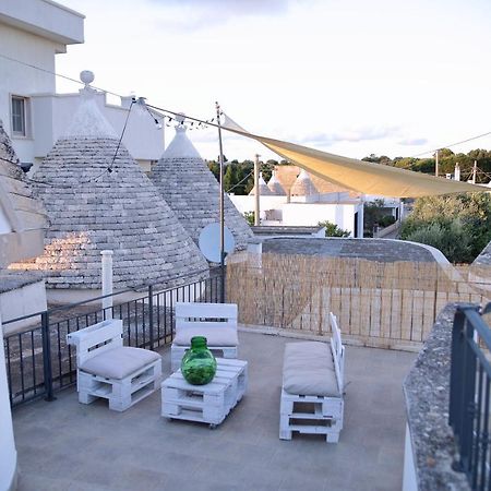 Valle D'Itria Trullo Sovrano Sul Monte Cisternino Exteriör bild