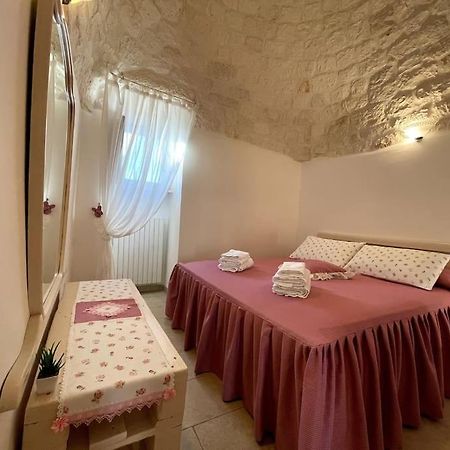 Valle D'Itria Trullo Sovrano Sul Monte Cisternino Exteriör bild