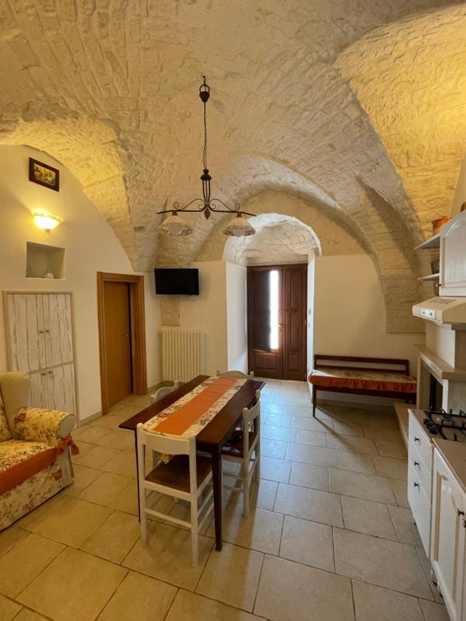 Valle D'Itria Trullo Sovrano Sul Monte Cisternino Exteriör bild
